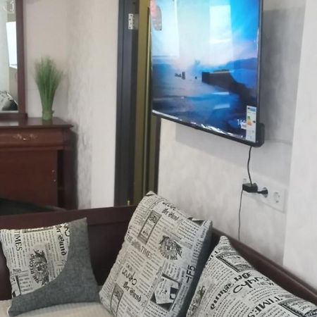 Super View, Luxury Apartment Near Chernihiv Metro. Kiev Extérieur photo