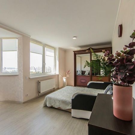 Super View, Luxury Apartment Near Chernihiv Metro. Kiev Extérieur photo