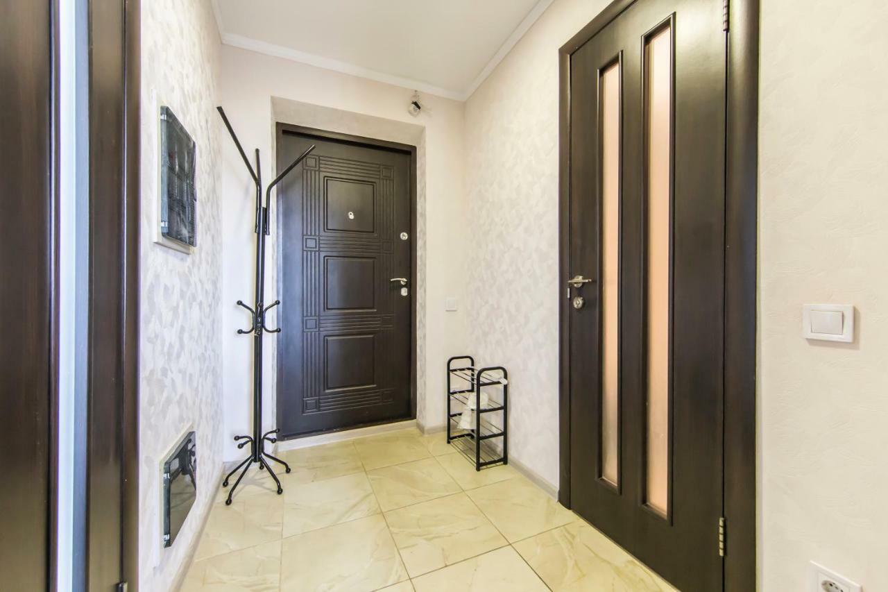 Super View, Luxury Apartment Near Chernihiv Metro. Kiev Extérieur photo