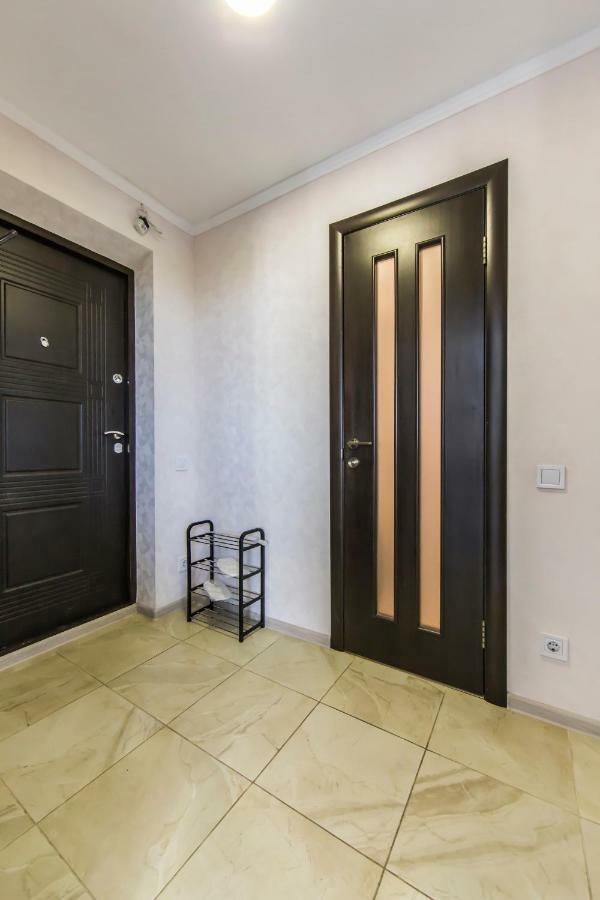 Super View, Luxury Apartment Near Chernihiv Metro. Kiev Extérieur photo