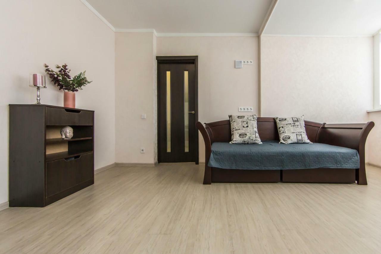Super View, Luxury Apartment Near Chernihiv Metro. Kiev Extérieur photo