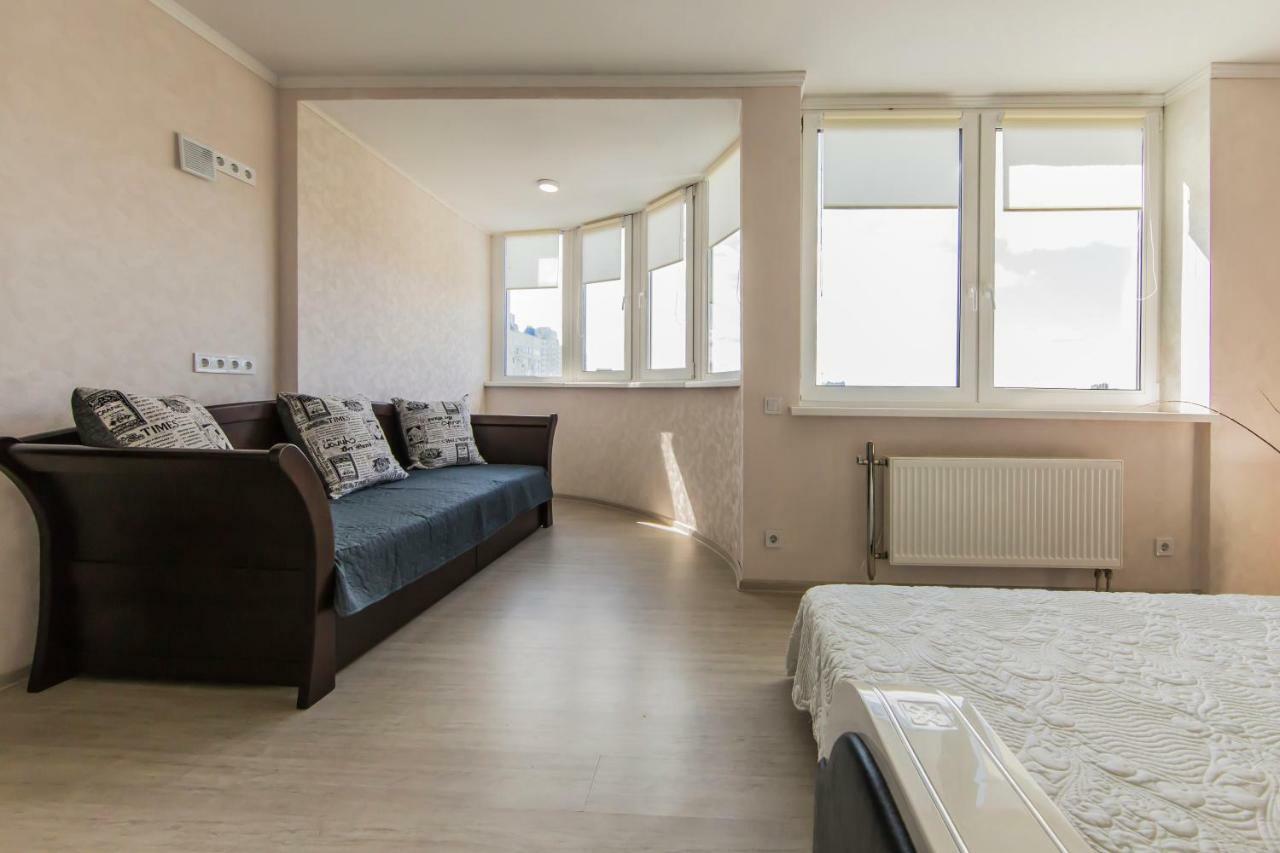 Super View, Luxury Apartment Near Chernihiv Metro. Kiev Extérieur photo