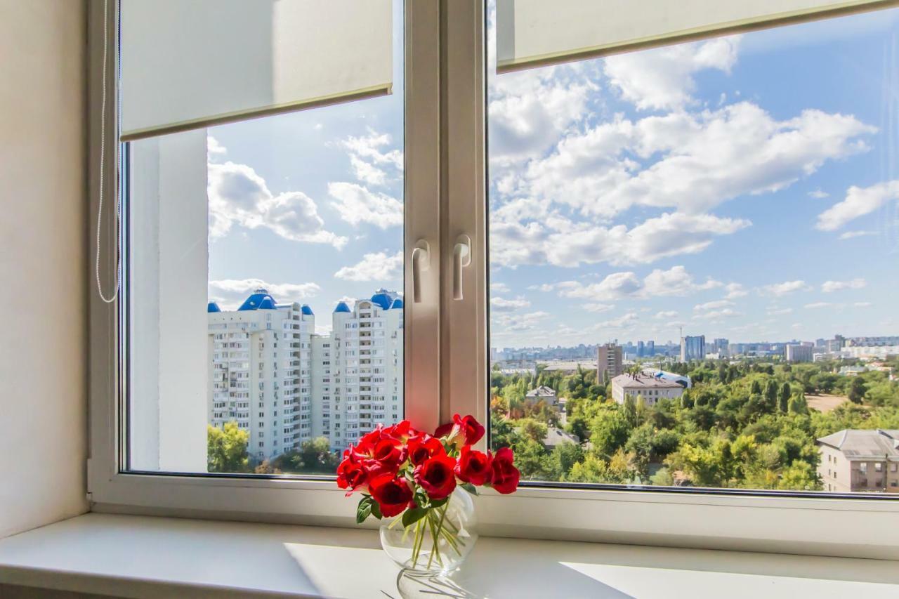 Super View, Luxury Apartment Near Chernihiv Metro. Kiev Extérieur photo