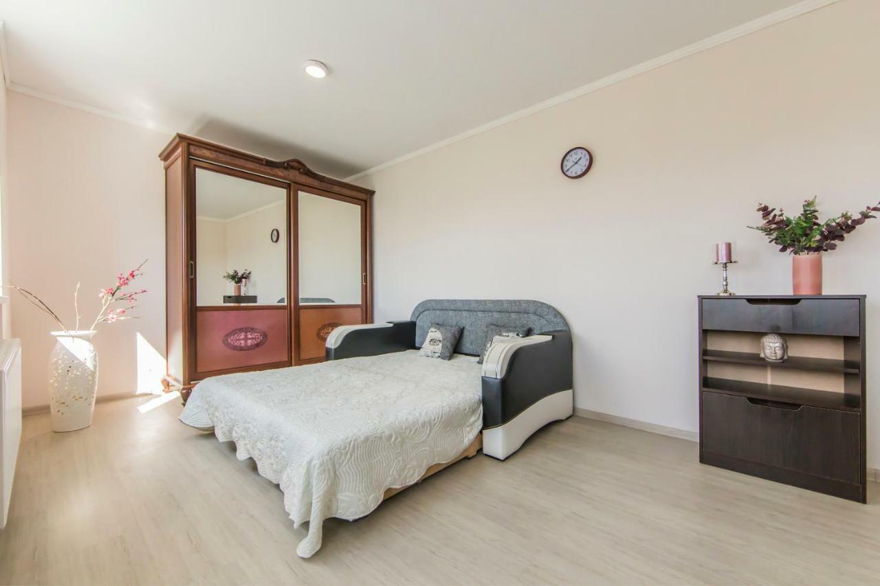 Super View, Luxury Apartment Near Chernihiv Metro. Kiev Extérieur photo