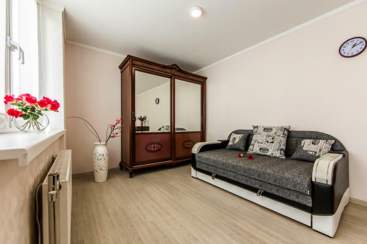 Super View, Luxury Apartment Near Chernihiv Metro. Kiev Extérieur photo