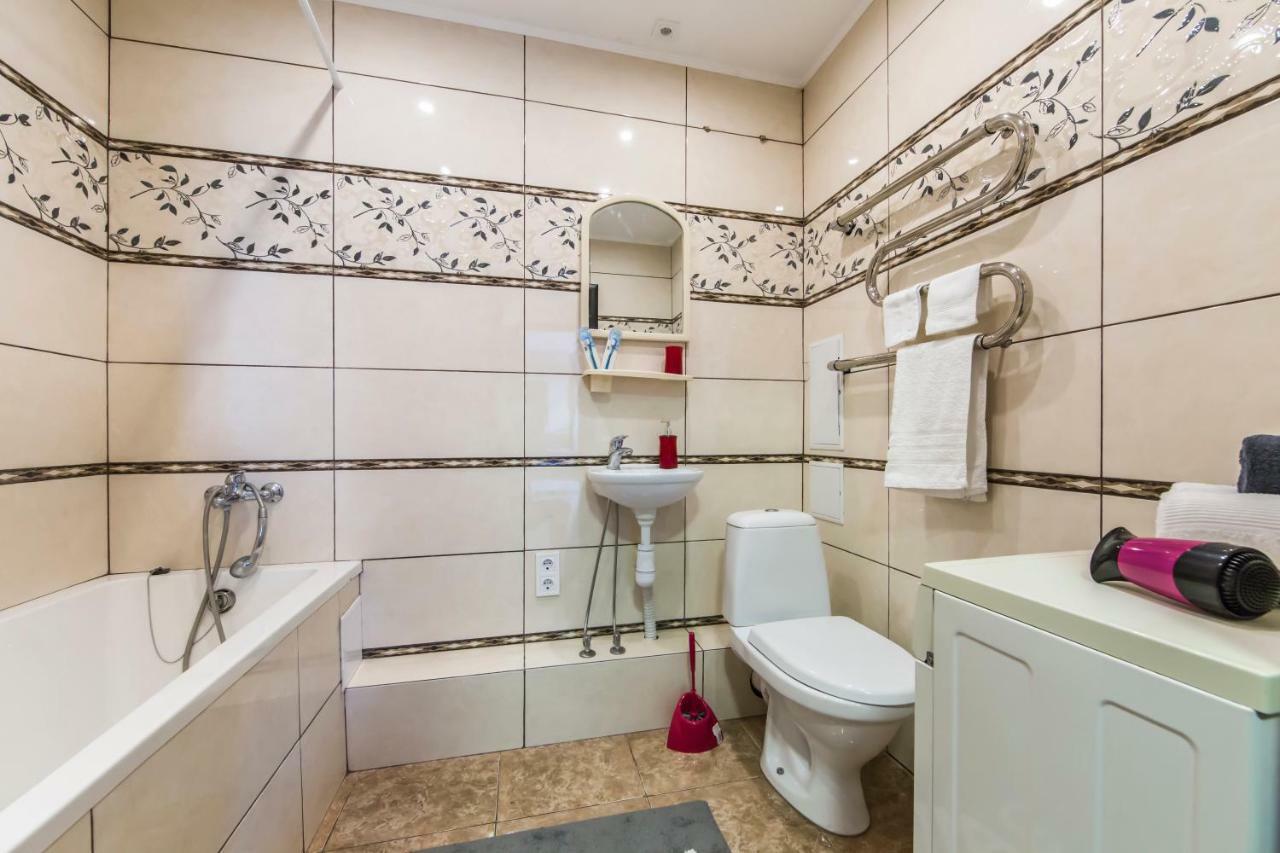 Super View, Luxury Apartment Near Chernihiv Metro. Kiev Extérieur photo